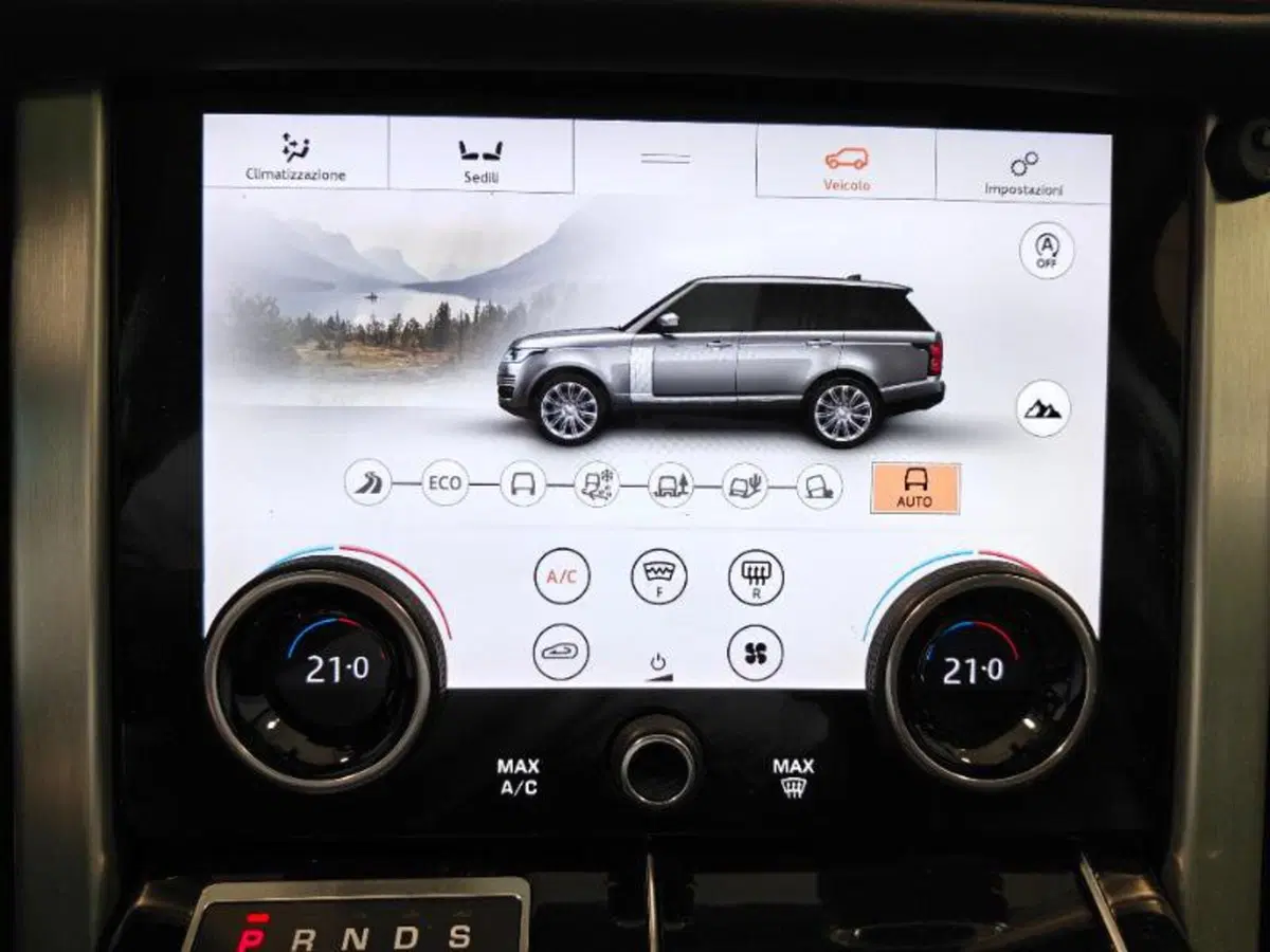 Land Rover Range Rover usata a Venezia (13)