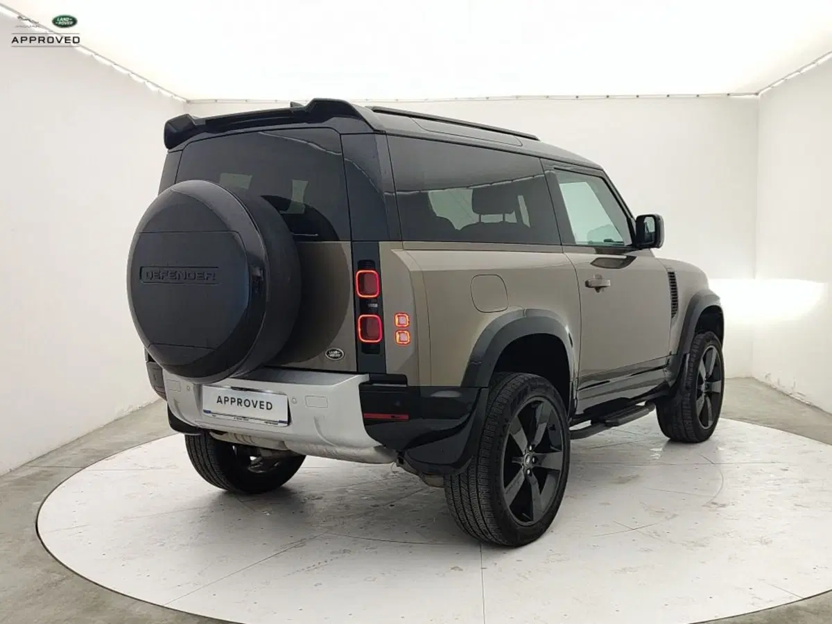 Land Rover Defender usata a Ragusa (2)