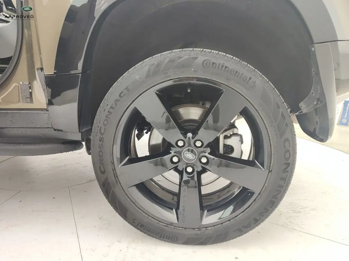 Land Rover Defender usata a Ragusa (9)