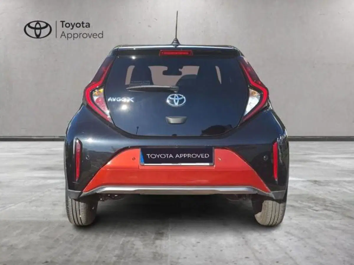 Toyota Aygo X usata a Roma (12)