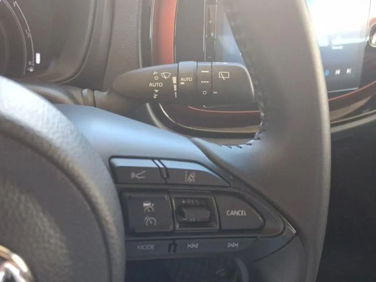Toyota Aygo X usata a Roma (18)