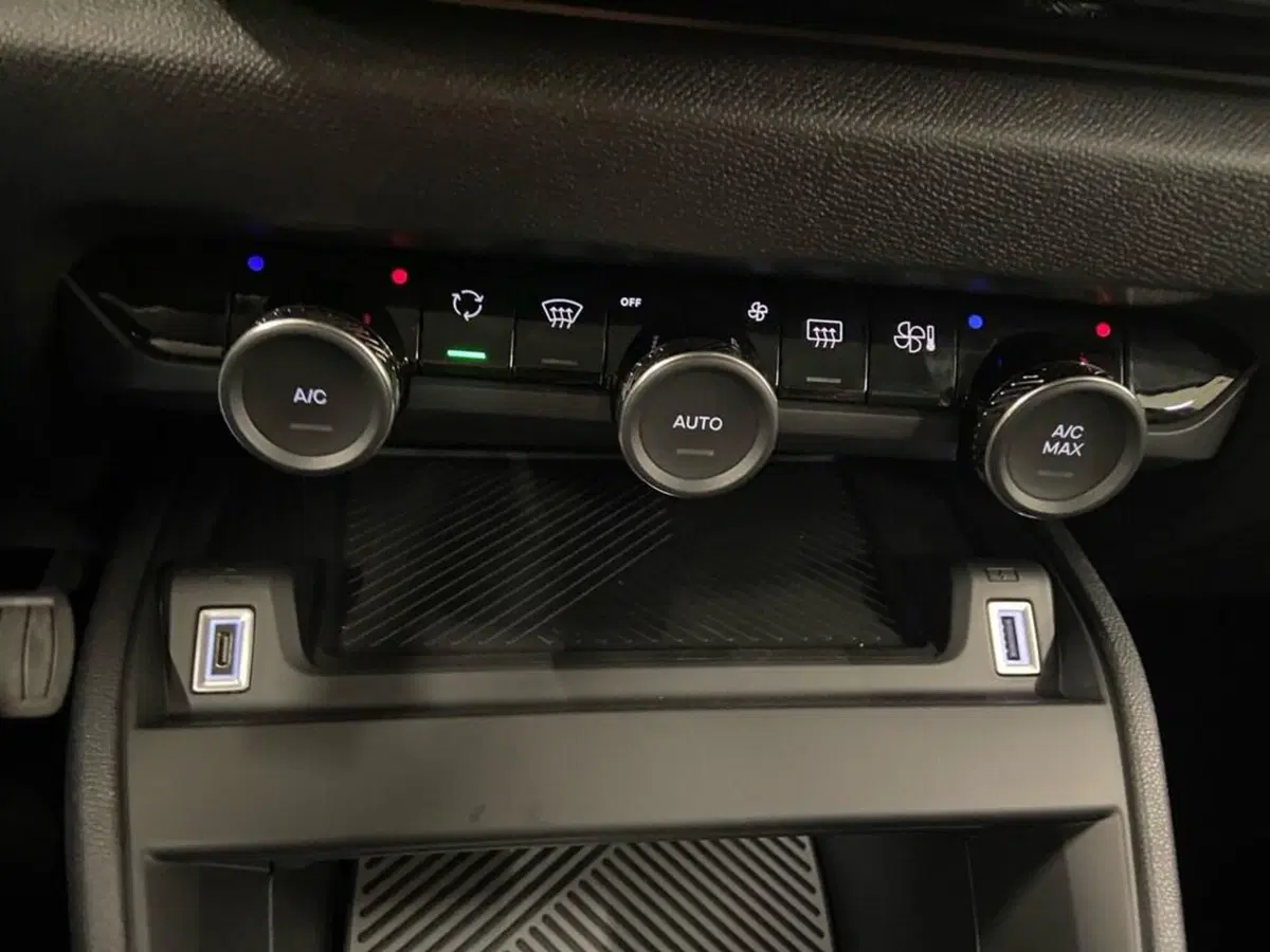 Citroen C4 nuova a Torino (11)