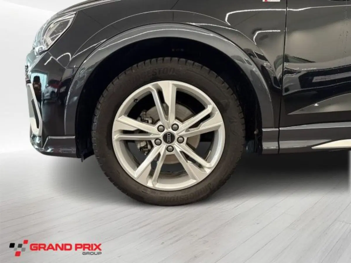 Audi Q3 Sportback usata a Bologna (6)