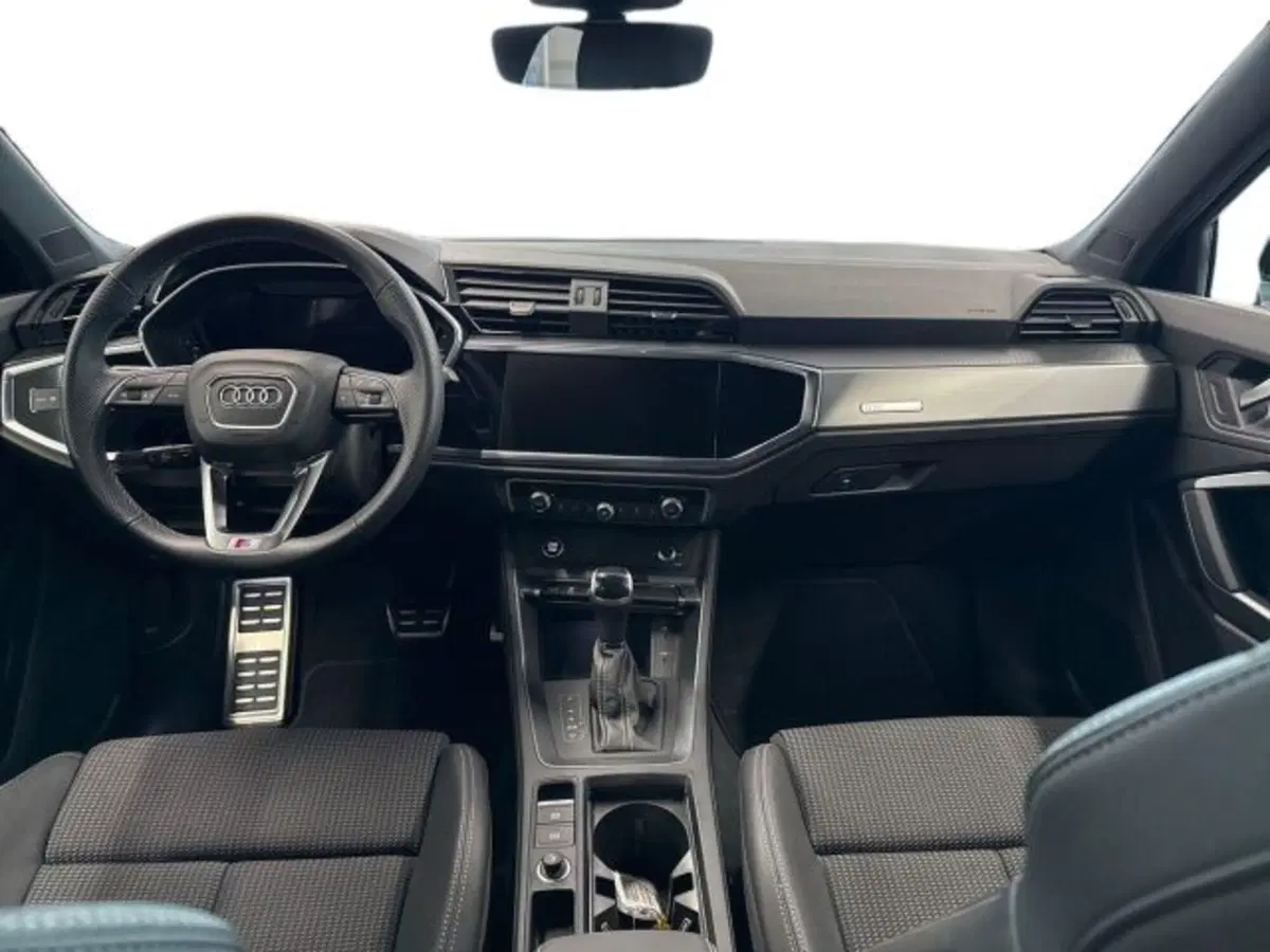 Audi Q3 Sportback usata a Bologna (9)