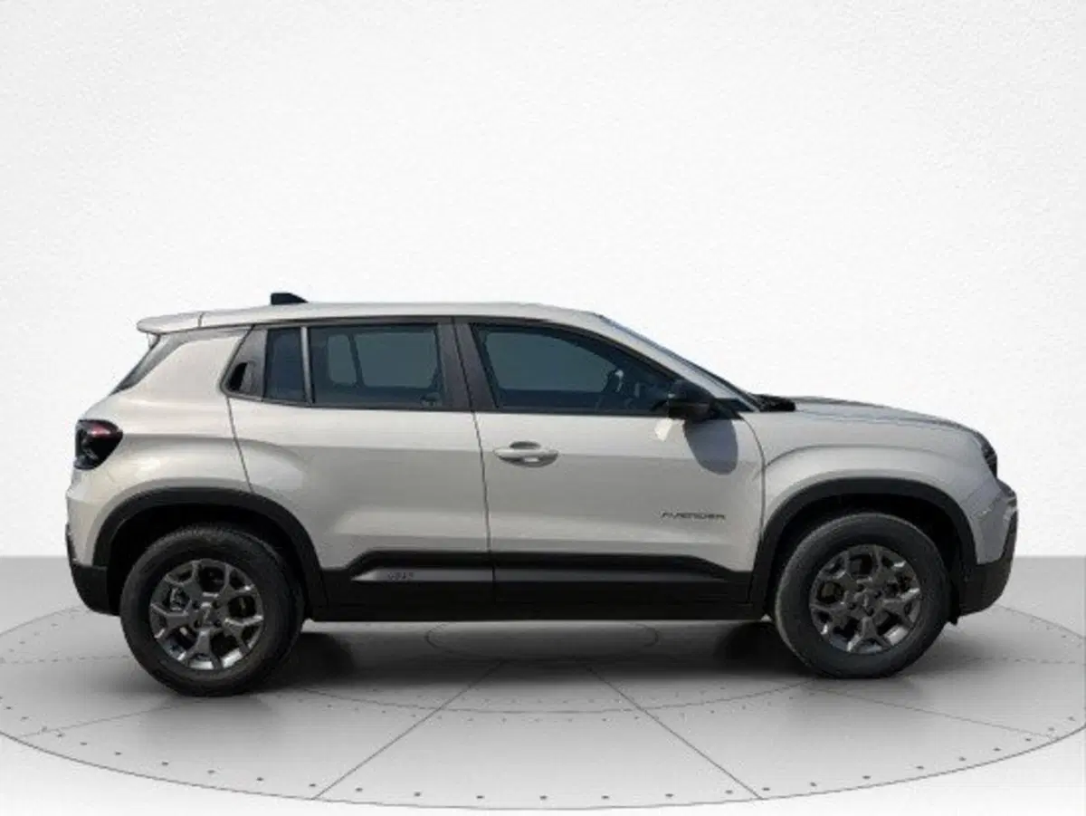 Jeep Avenger nuova a Macerata (8)