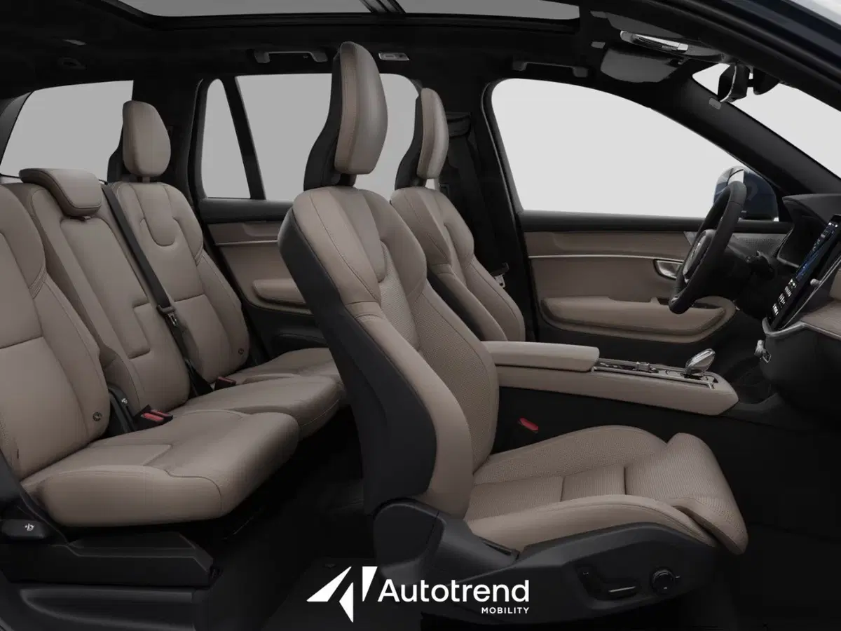 Volvo XC90 usata a Bari (11)