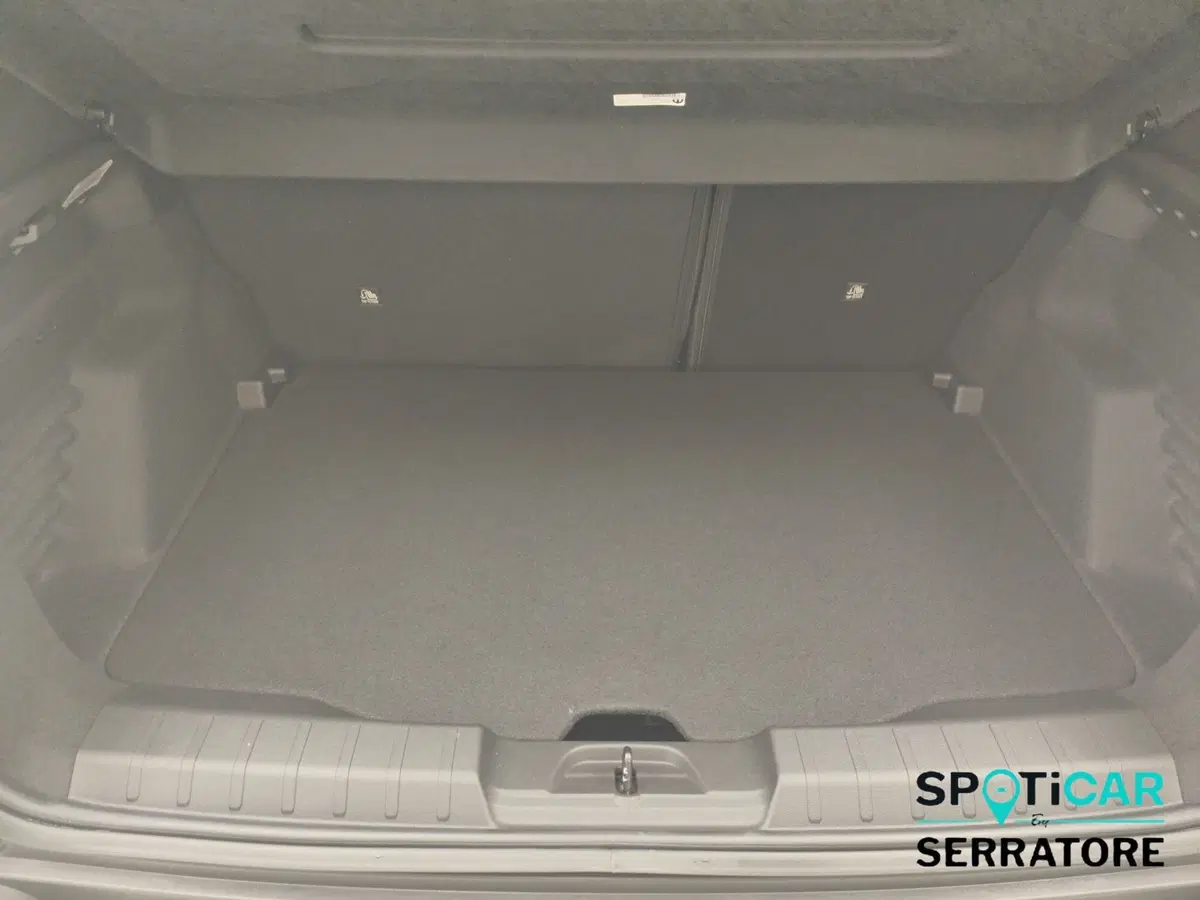 Jeep Avenger nuova a Como (17)