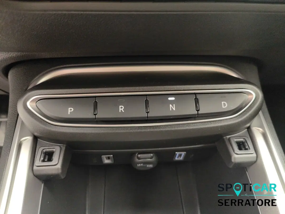 Jeep Avenger nuova a Como (18)