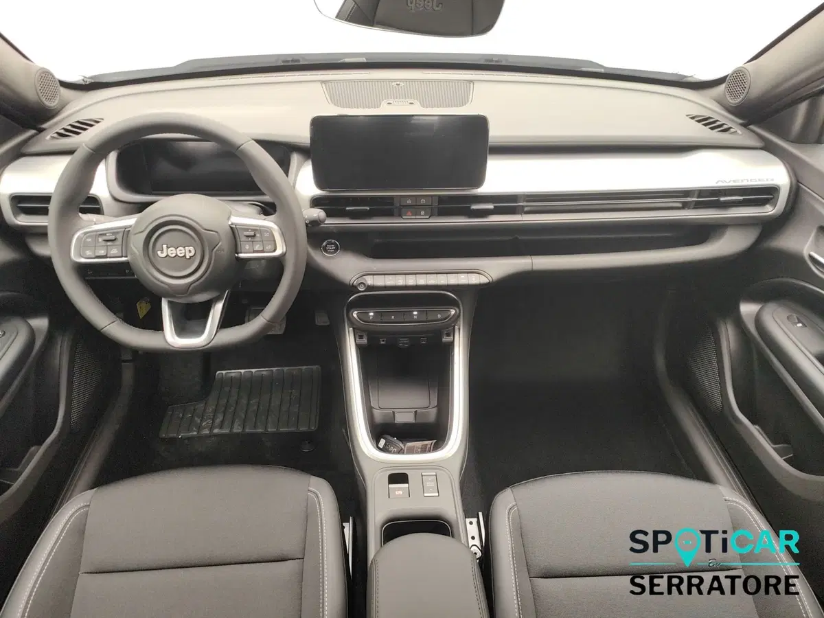 Jeep Avenger nuova a Como (7)