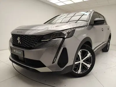 Peugeot 5008 1.5 bluehdi Active Pack s&amp;s 130cv eat8 del 2022 usata a Erba