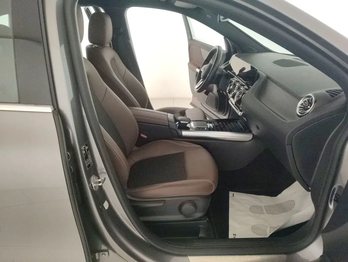 Mercedes-Benz GLA SUV usata a Alessandria (8)