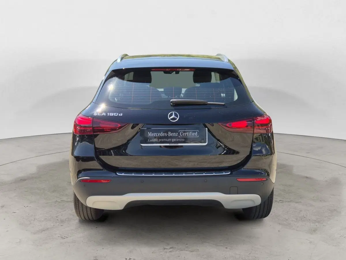 Mercedes-Benz GLA SUV usata  (3)