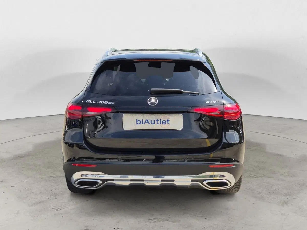Mercedes-Benz GLC Coupé usata  (3)