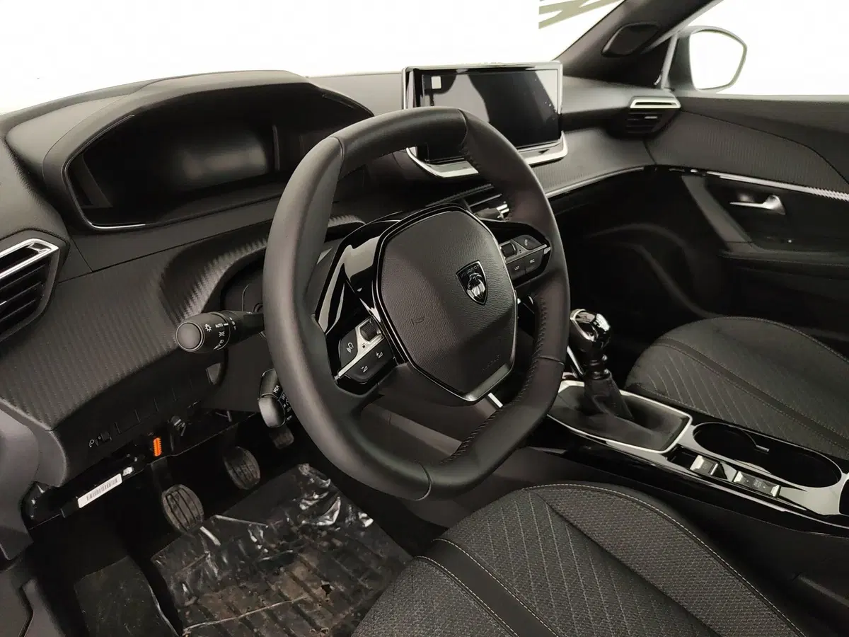 Peugeot 2008 nuova a Caserta (20)