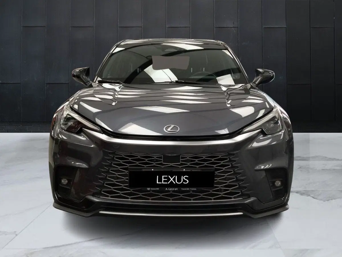 Lexus LBX usata a Roma (11)