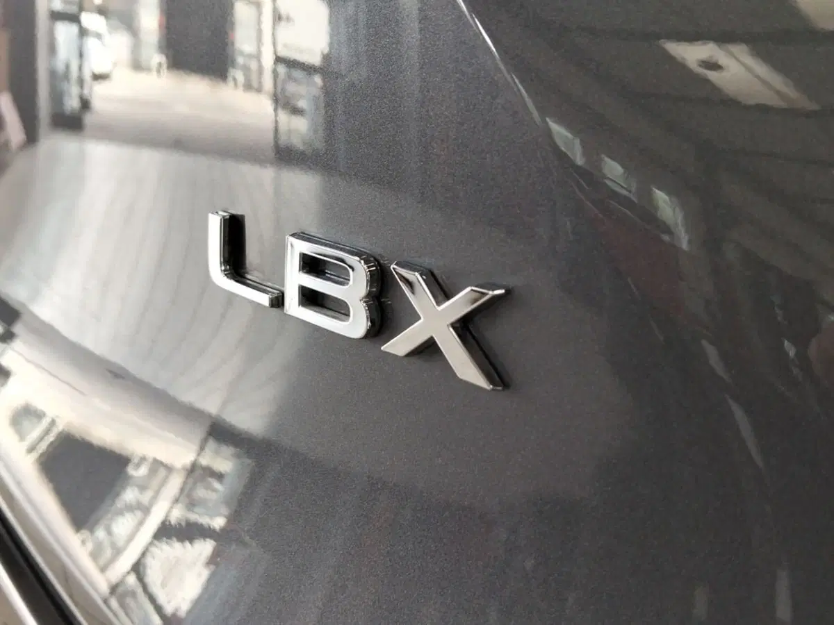 Lexus LBX usata a Roma (14)