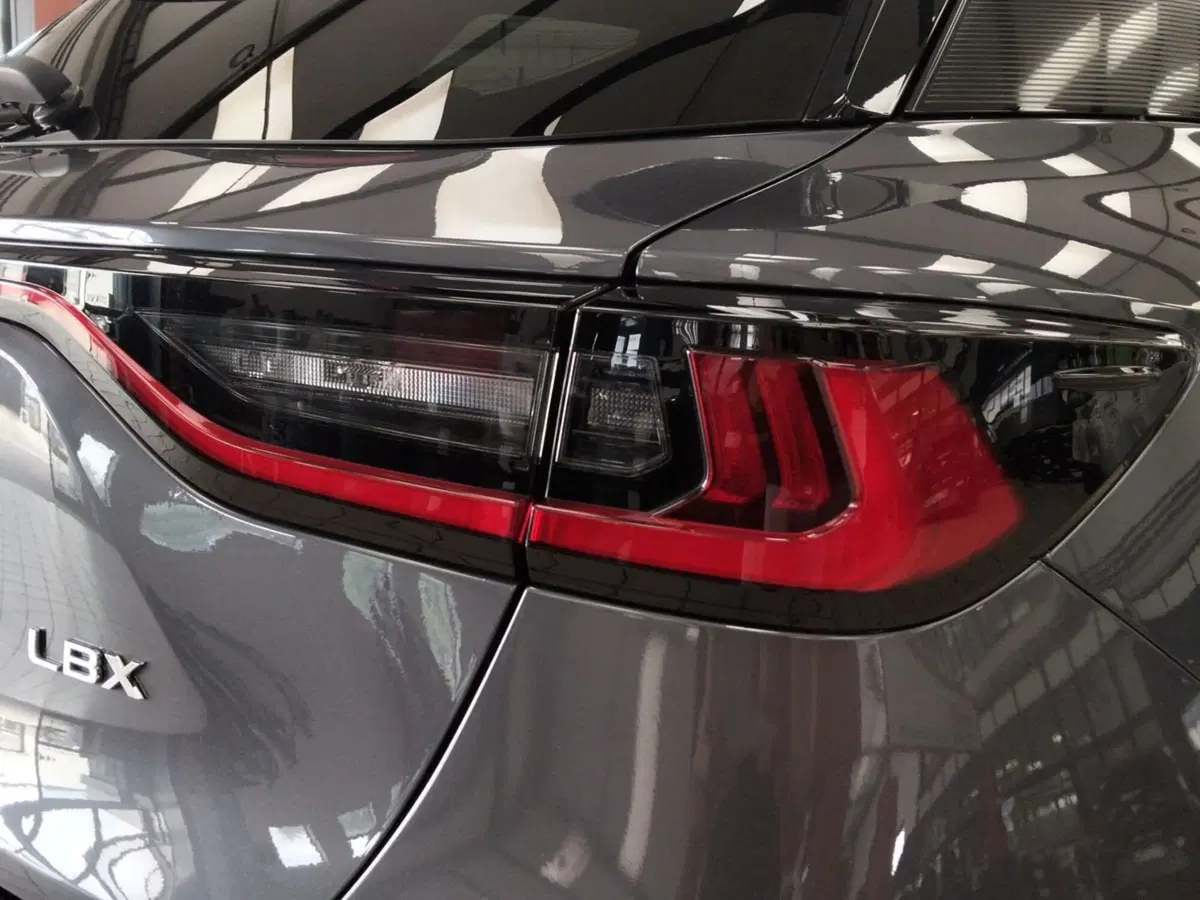 Lexus LBX usata a Roma (16)