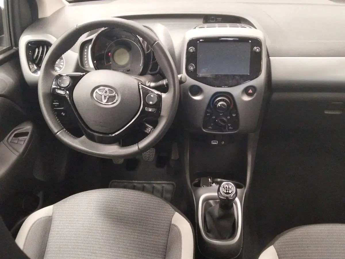 Toyota Aygo usata a Roma (8)
