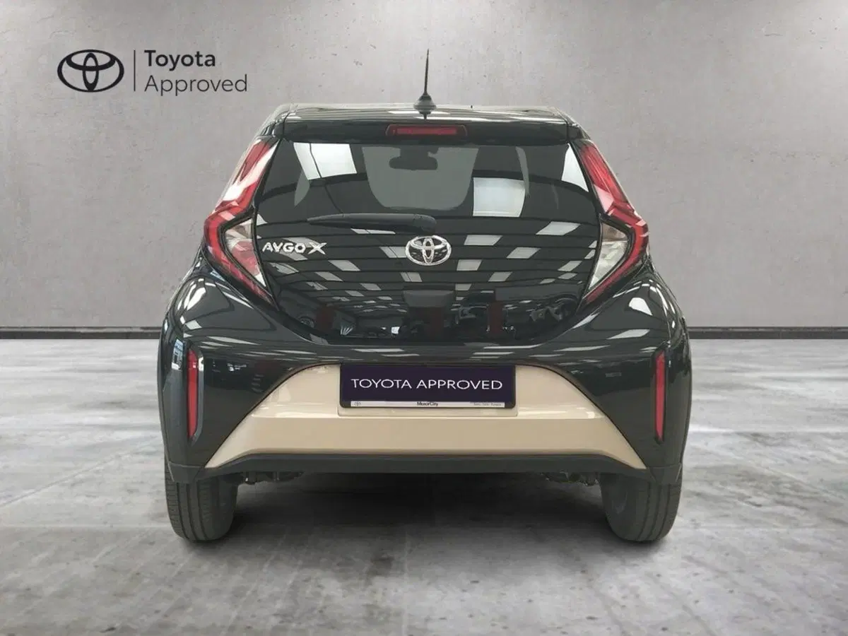 Toyota Aygo X usata a Roma (12)