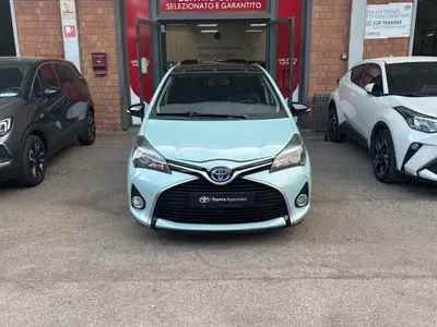 Toyota Yaris 1.5 Hybrid 5 porte by Glamour del 2015 usata a Imola