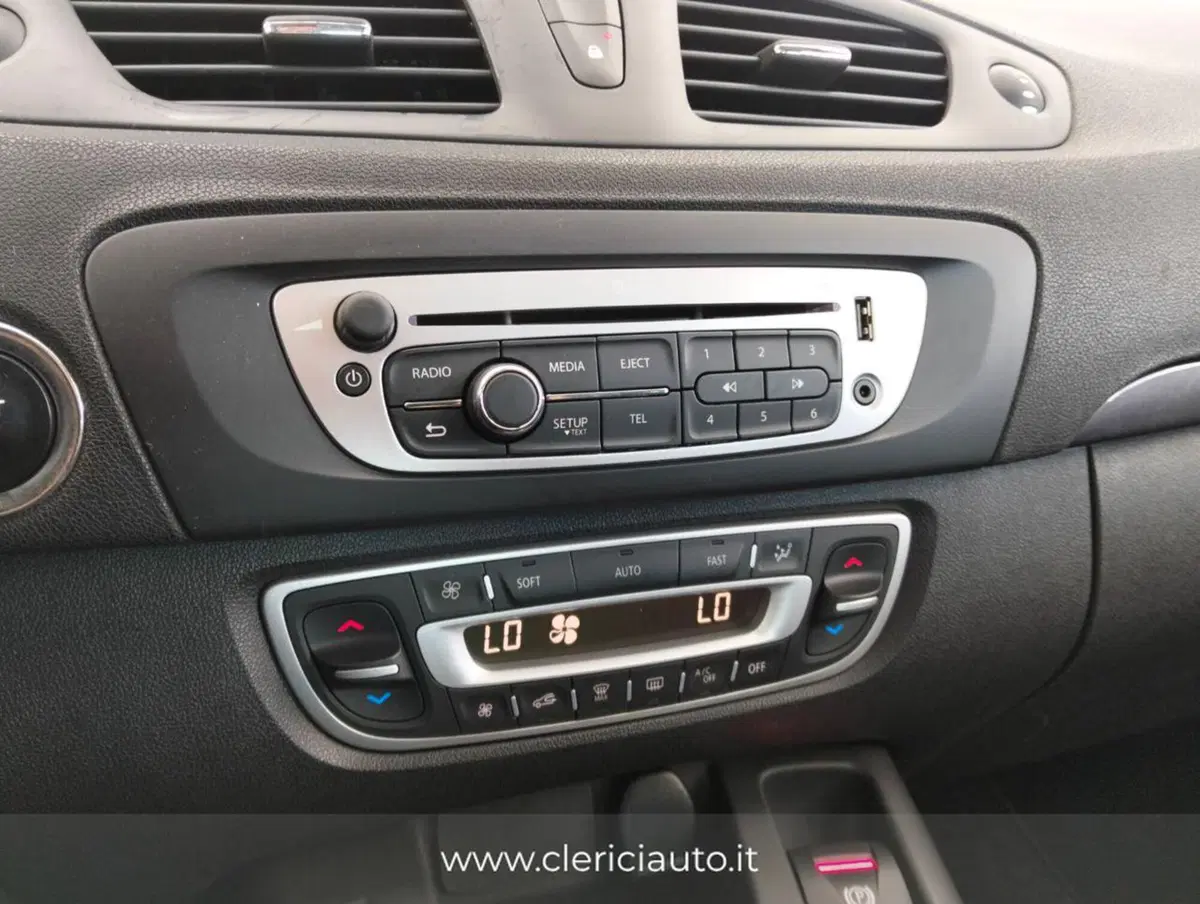 Renault Scénic usata a Como (15)