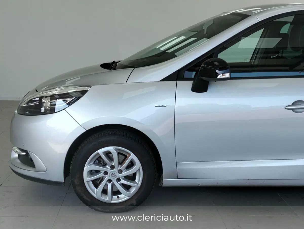 Renault Scénic usata a Como (9)