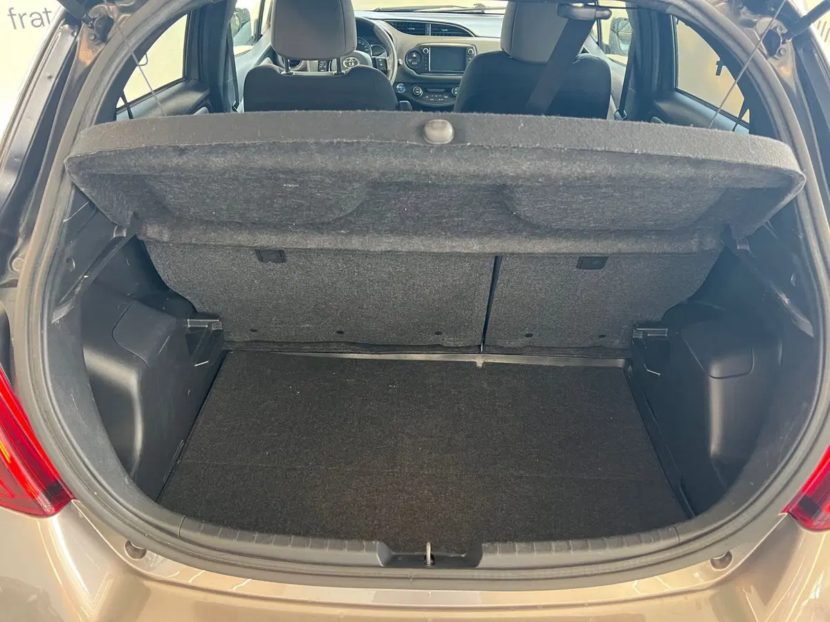 Toyota Yaris usata a Bari (11)
