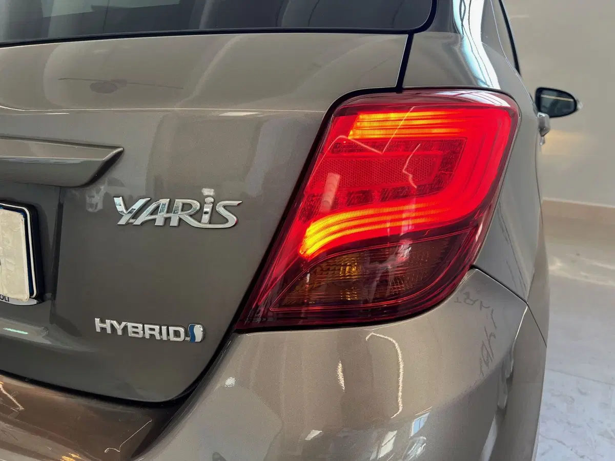Toyota Yaris usata a Bari (9)