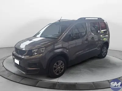 Peugeot Rifter mix 1.5 bluehdi 100cv Allure S&amp;S del 2022 usata a Siena