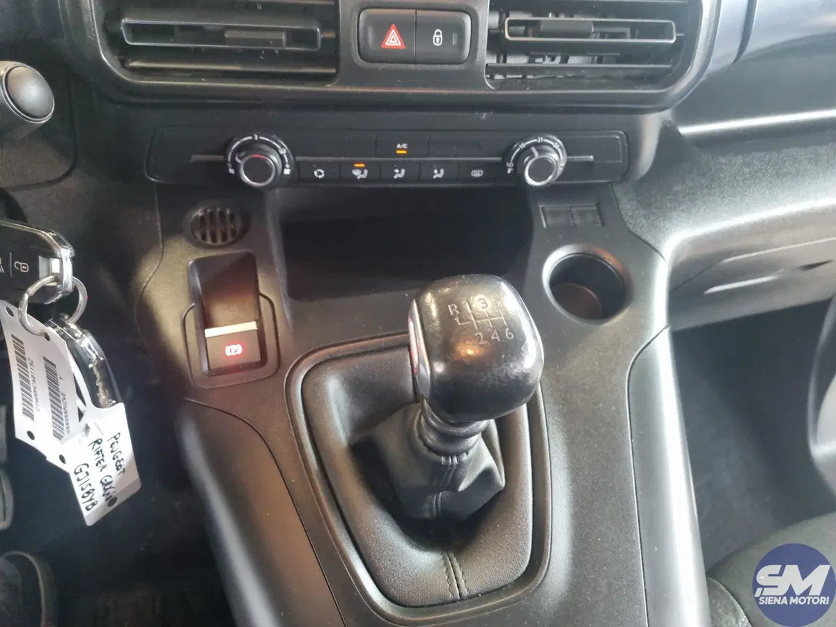 Peugeot Rifter usata a Siena (12)