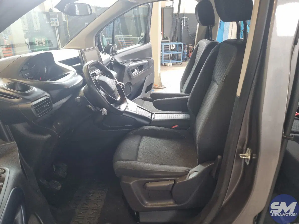 Peugeot Rifter usata a Siena (16)
