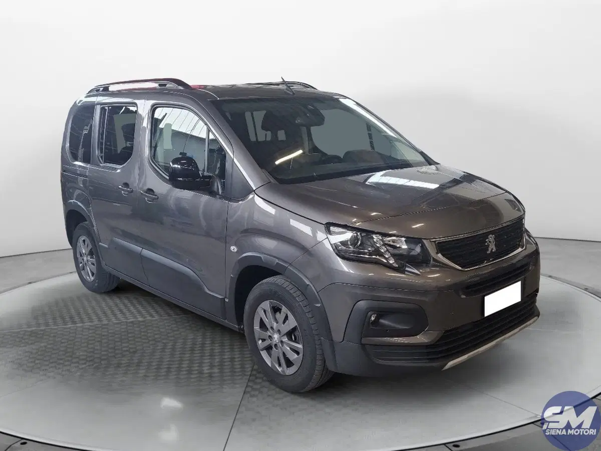Peugeot Rifter usata a Siena (7)