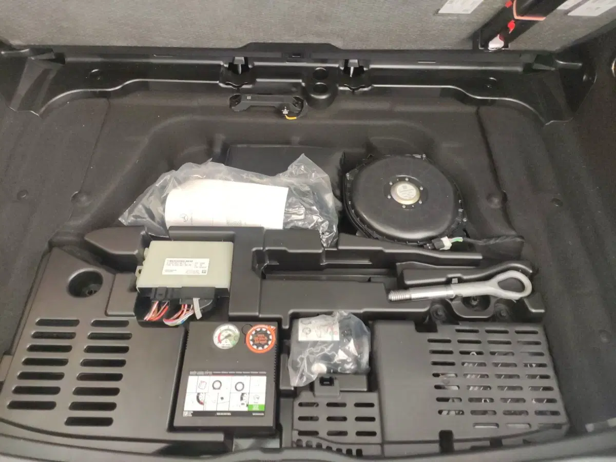 Mercedes-Benz GLA SUV usata a Avellino (17)