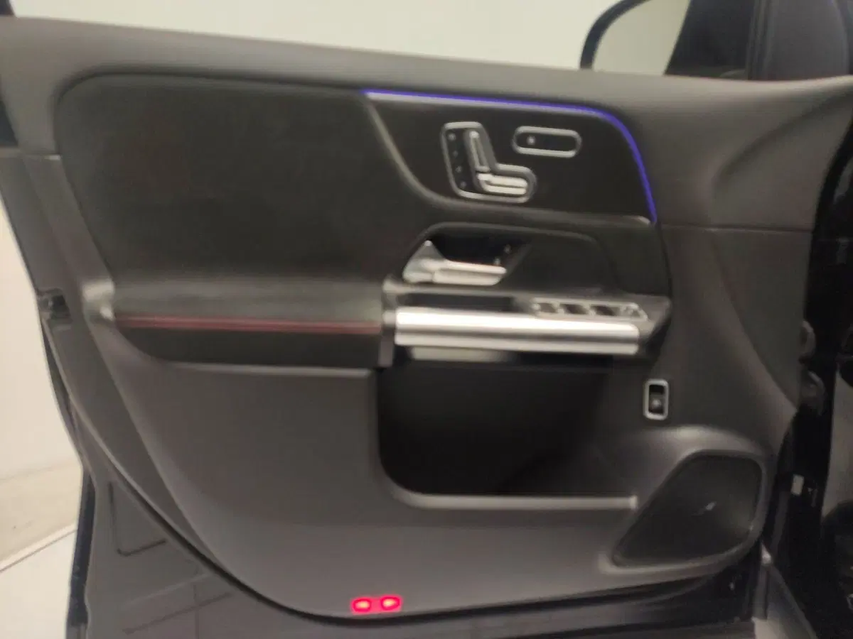 Mercedes-Benz GLA SUV usata a Avellino (20)