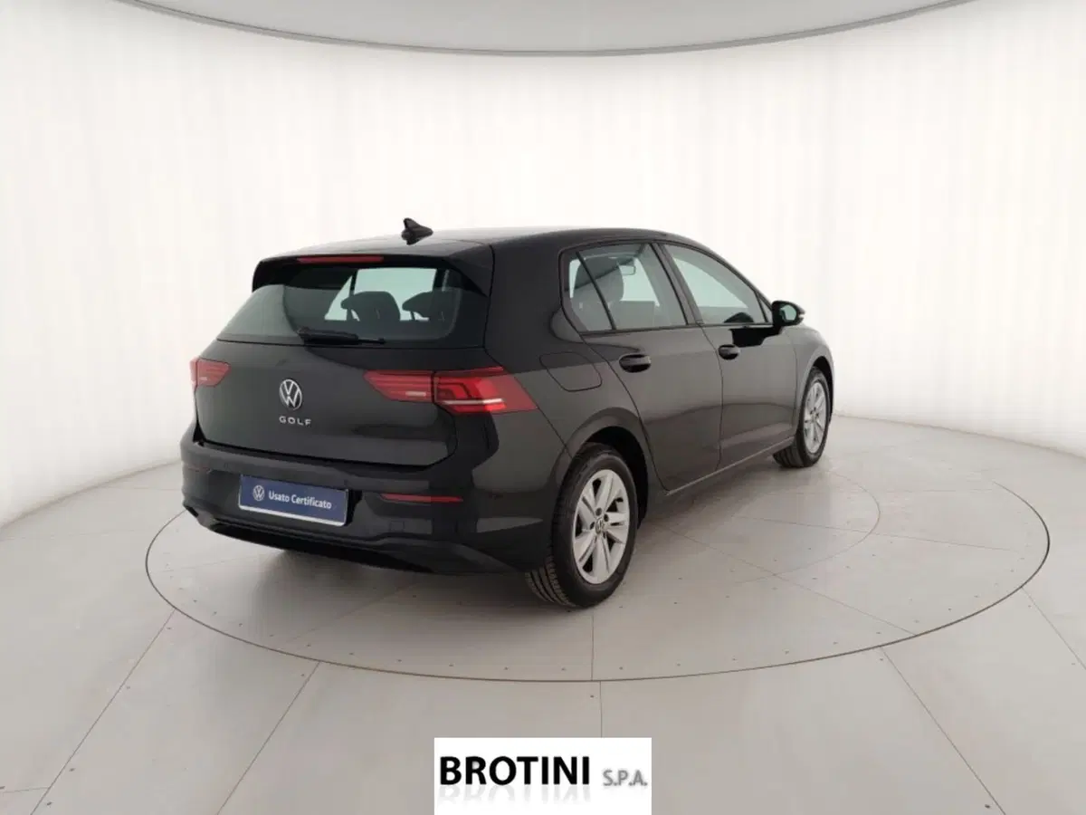 Volkswagen Golf usata a Massa-Carrara (3)