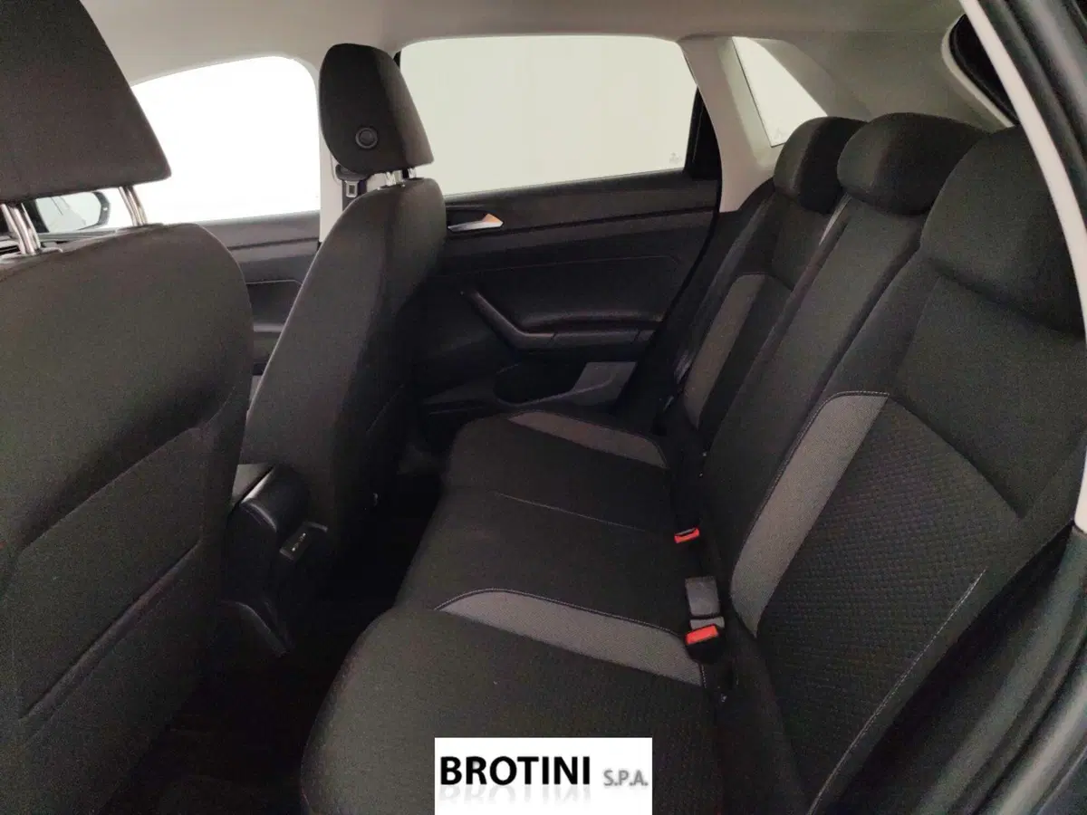 Volkswagen Polo usata a Massa-Carrara (10)