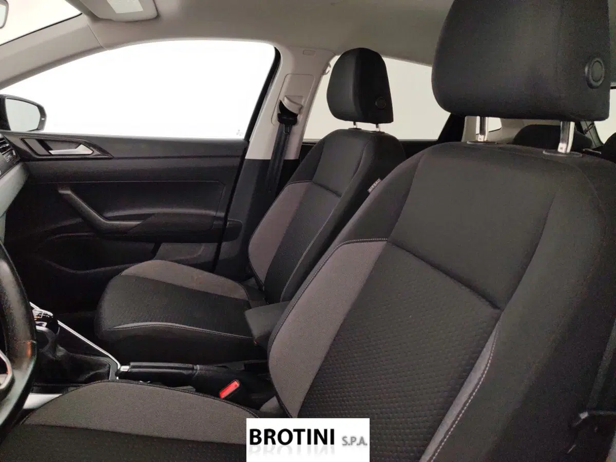 Volkswagen Polo usata a Massa-Carrara (9)