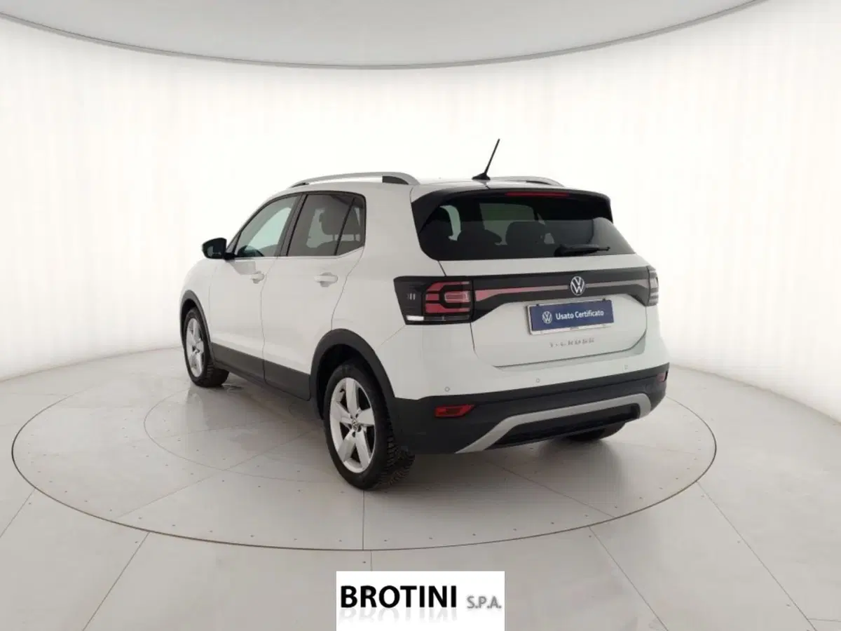 Volkswagen T-Cross usata a Massa-Carrara (2)