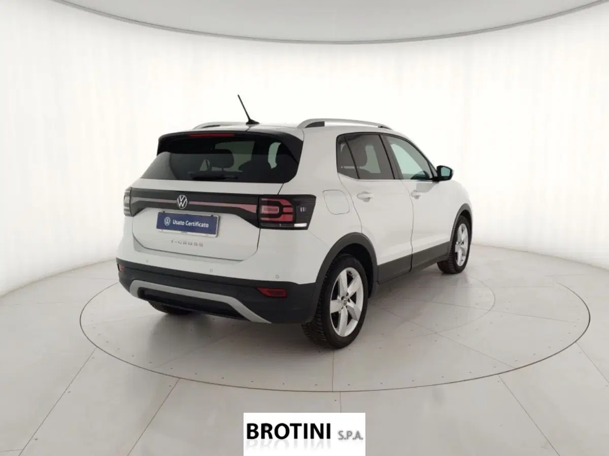 Volkswagen T-Cross usata a Massa-Carrara (3)