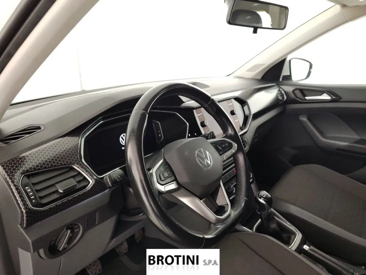 Volkswagen T-Cross usata a Massa-Carrara (8)