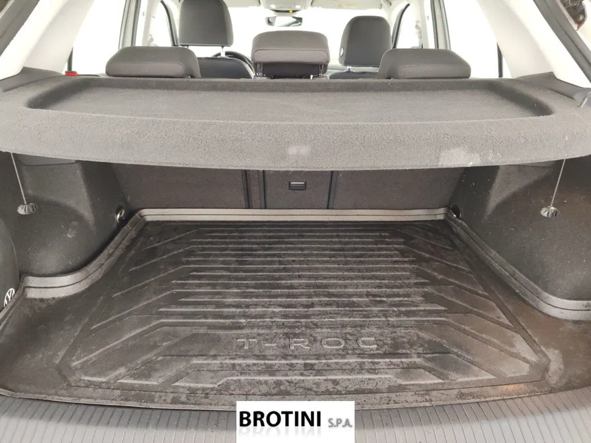 Volkswagen T-Roc usata a Massa-Carrara (16)
