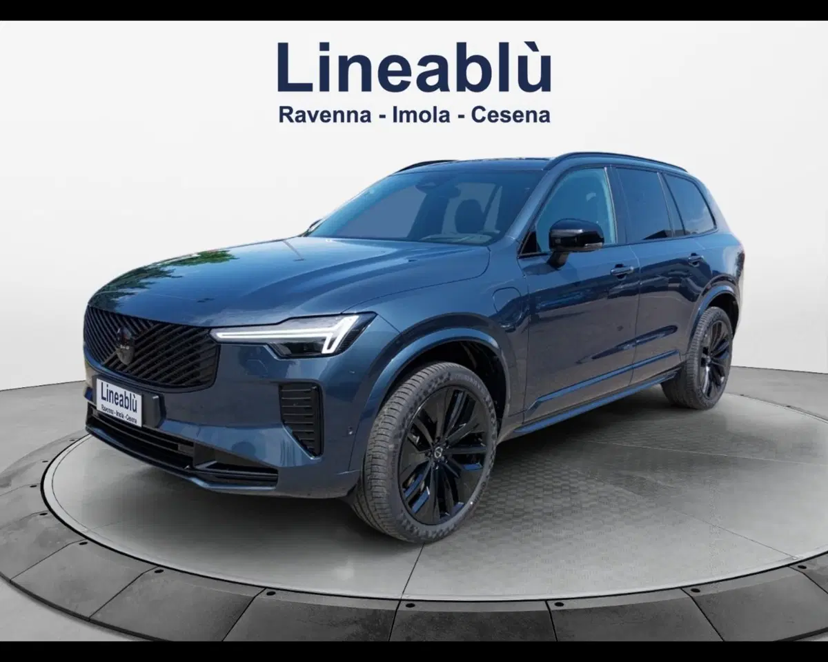 Volvo XC90 nuova a Bologna