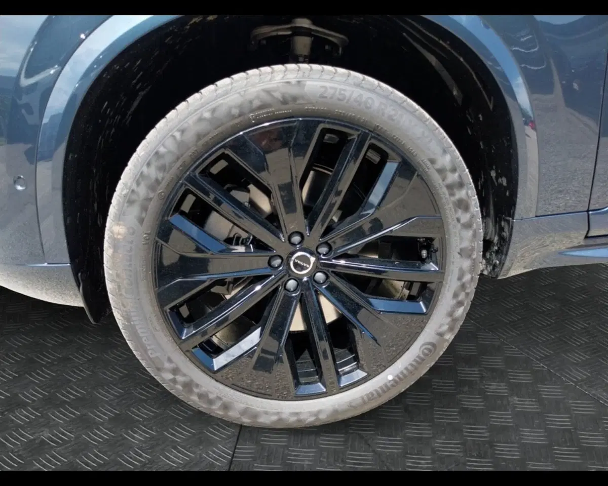 Volvo XC90 nuova a Bologna (9)