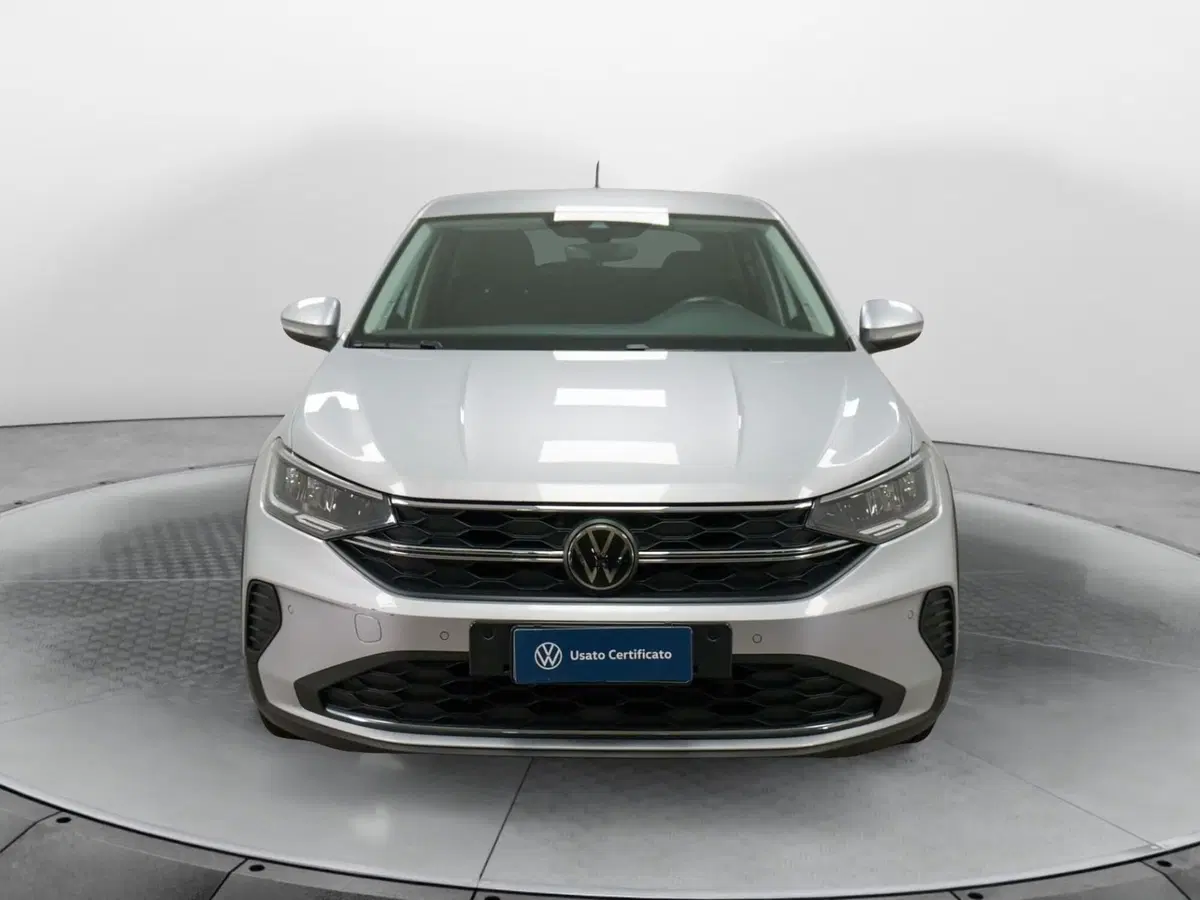 Volkswagen Taigo usata a Varese (2)