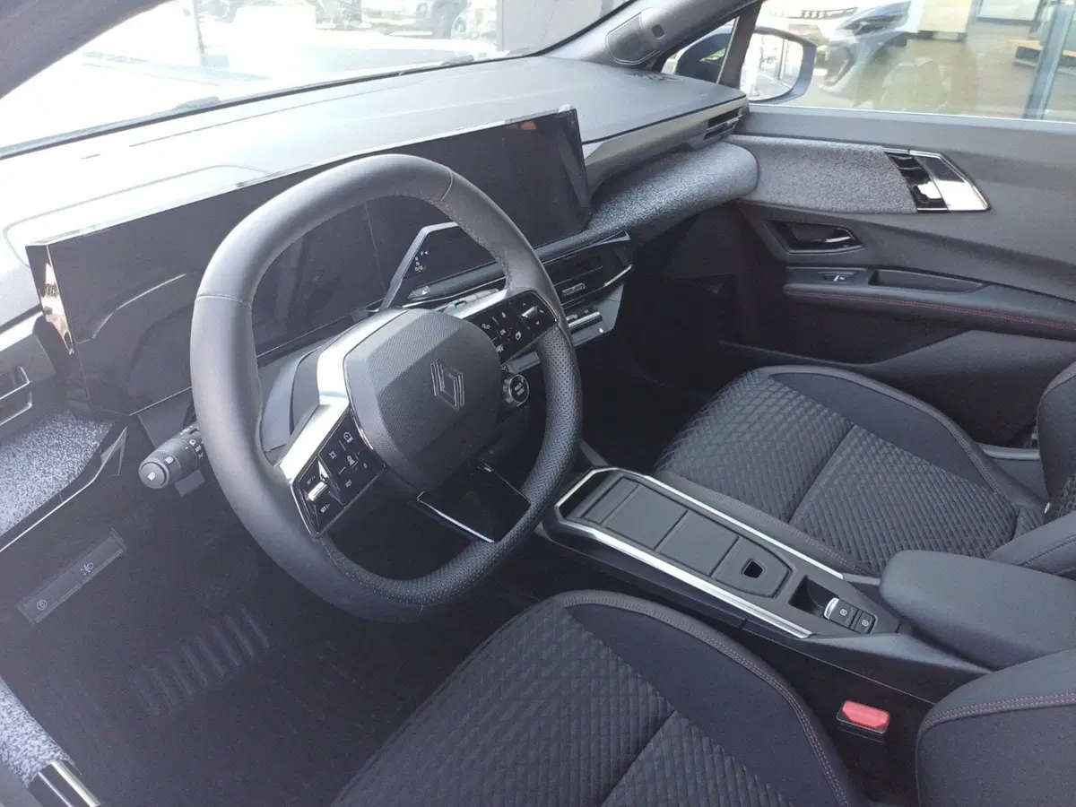 Renault Clio usata a Frosinone (11)