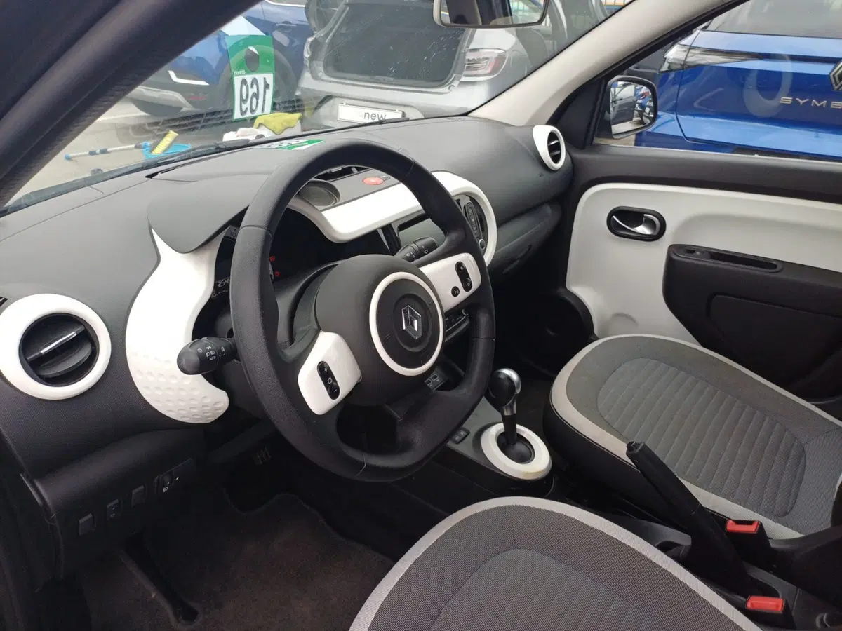 Renault Twingo usata a Roma (10)