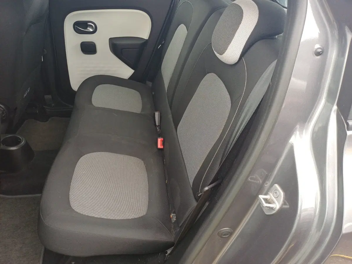 Renault Twingo usata a Roma (12)