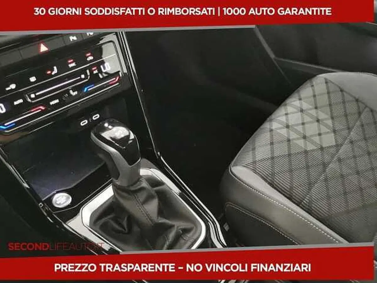 Volkswagen T-Roc usata a Chieti (13)