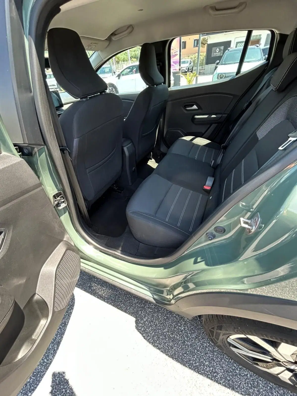 Dacia Sandero usata a Roma (5)