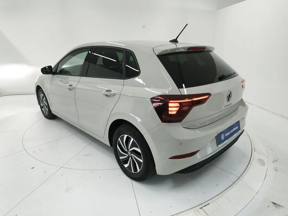 Volkswagen Polo usata a Catanzaro (10)
